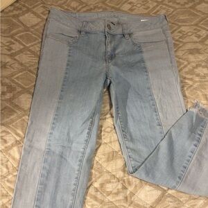 American Eagle Outfitters Light Wash Skinny Jeans